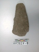 藏品(中型舌刃片狀打製石斧)的圖片